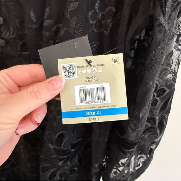 John Mark Black Lace Midi Dress Size XL - Picture 5 of 14